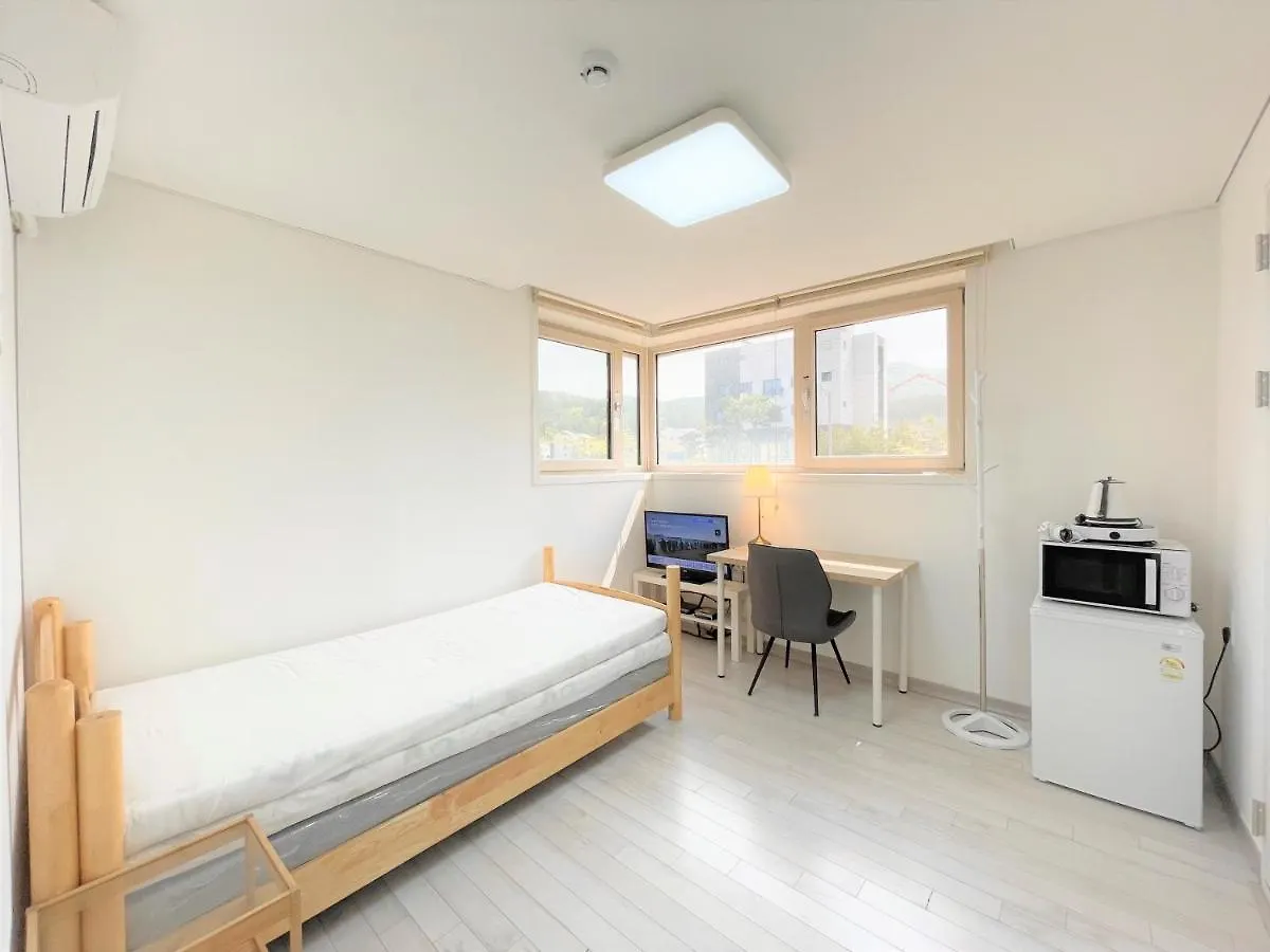 Airport Guesthouse Ko-In Incheon 2*,  Zuid-Korea